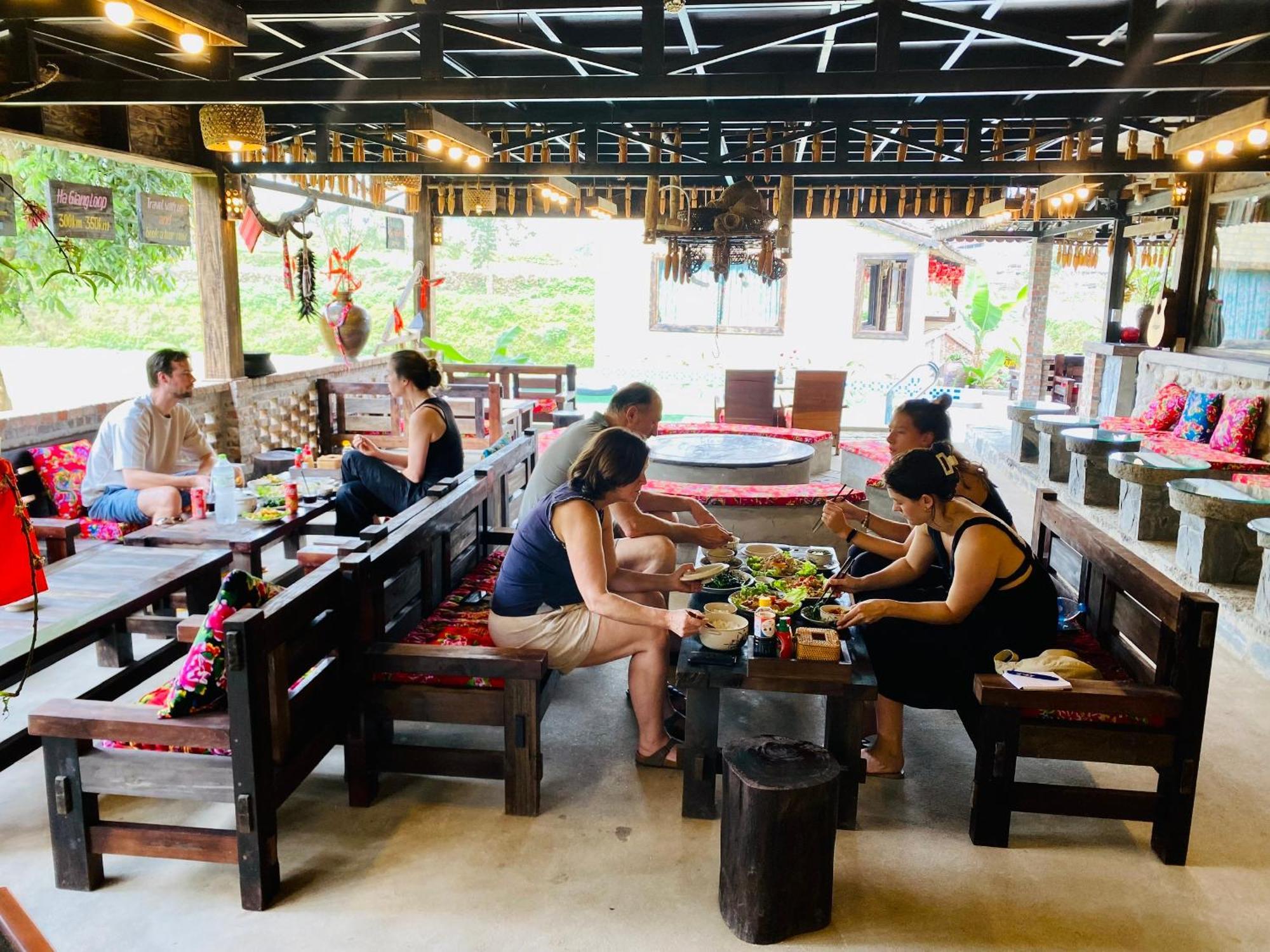 Ban Bang Ecolodge Tours & Motorbike Rental Ha Giang Exterior photo