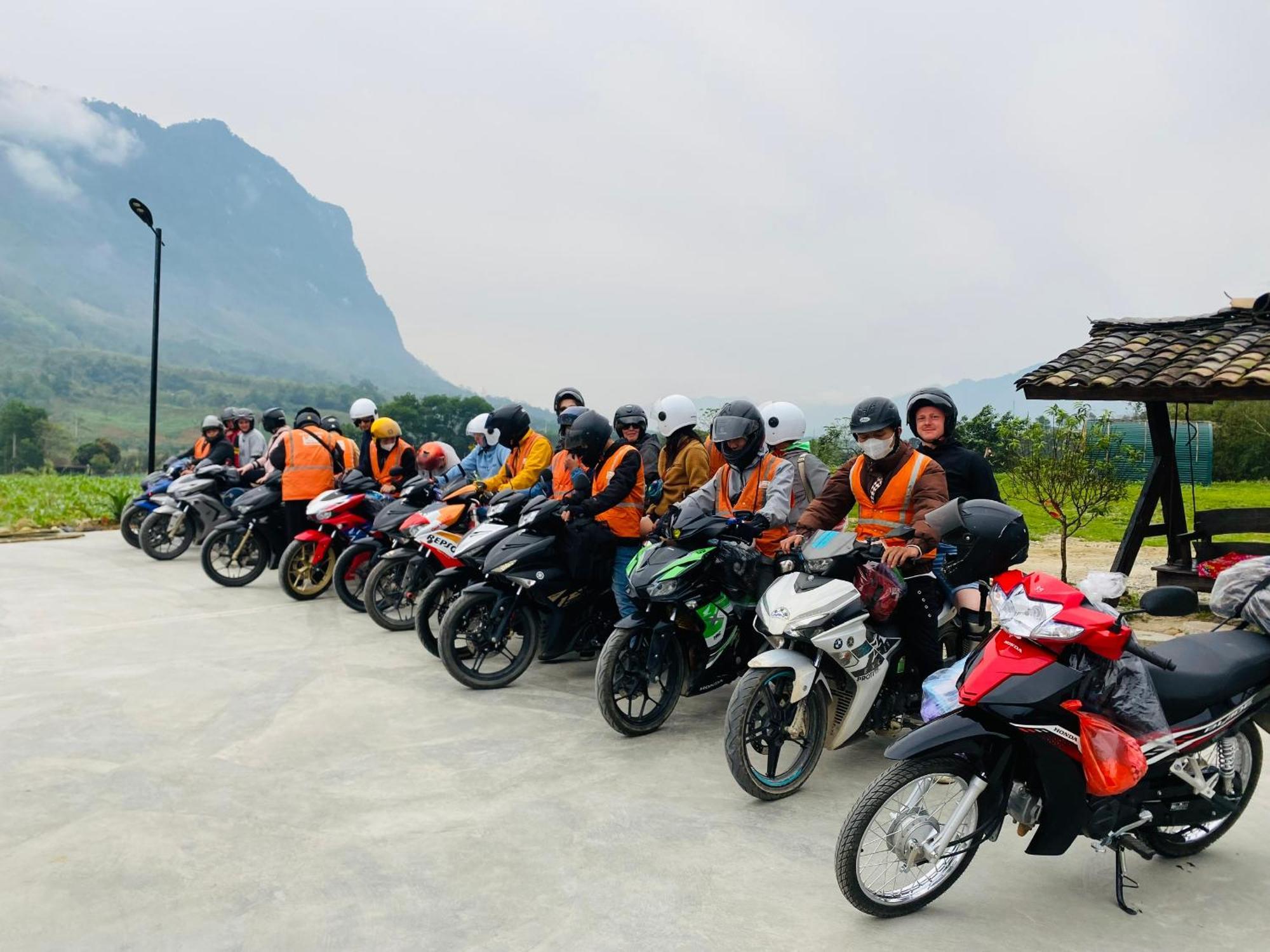 Ban Bang Ecolodge Tours & Motorbike Rental Ha Giang Exterior photo
