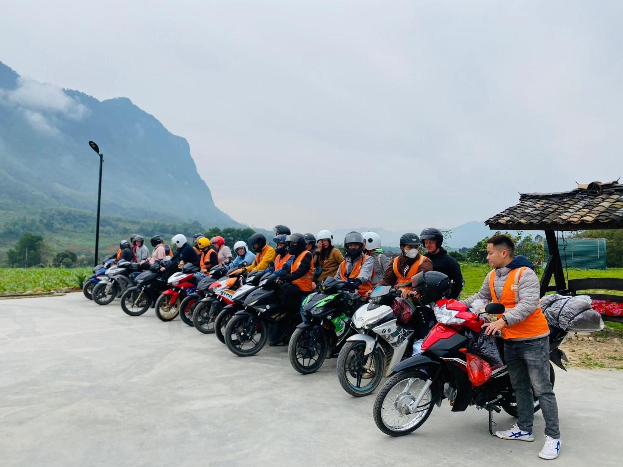 Ban Bang Ecolodge Tours & Motorbike Rental Ha Giang Exterior photo