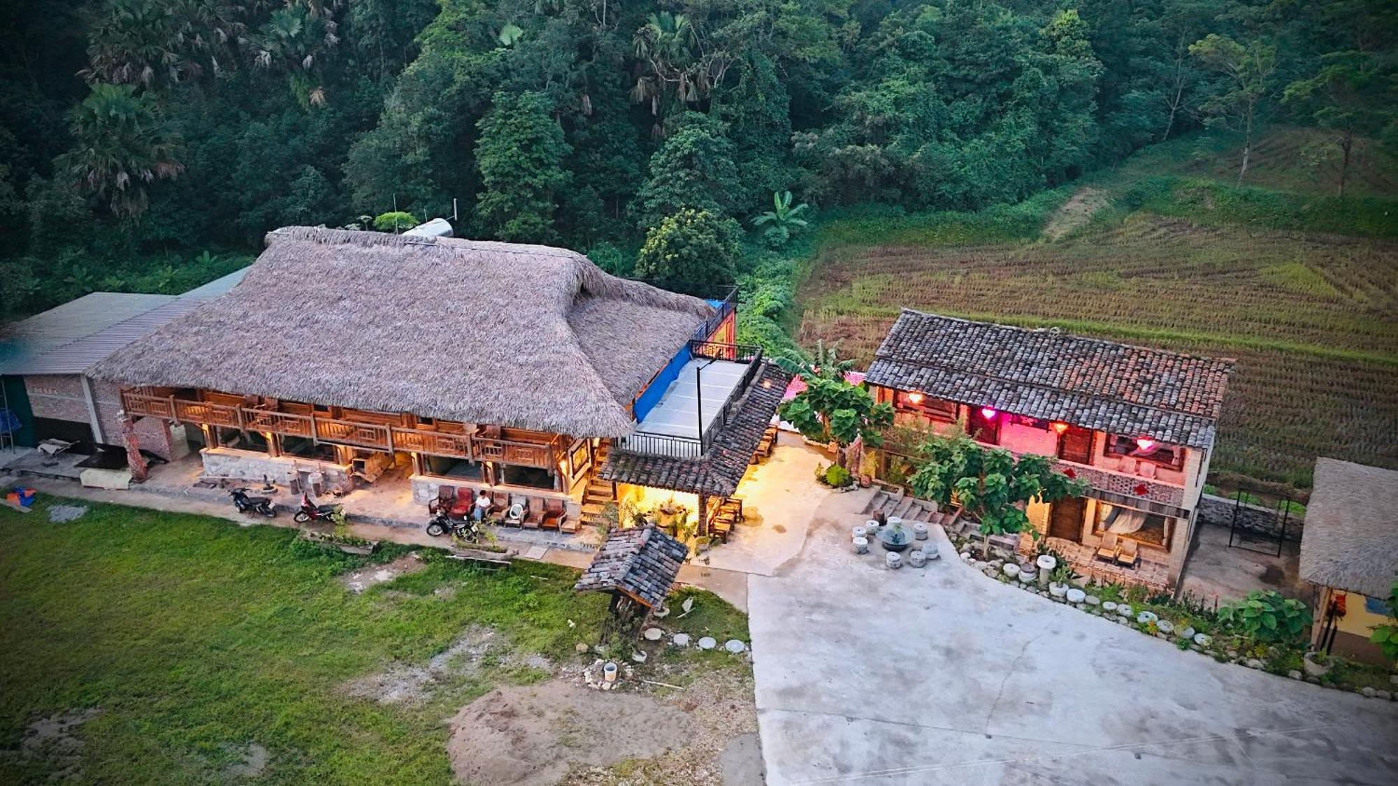 Ban Bang Ecolodge Tours & Motorbike Rental Ha Giang Exterior photo